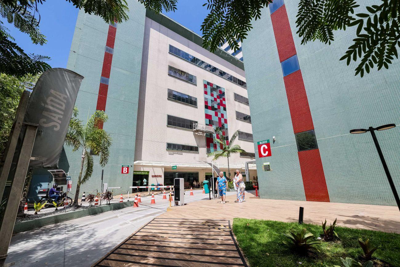 O Papai Noel Chega à Beneficente Portuguesa do Pará Para Espalhar a Magia do Natal e Aproximar Pessoas