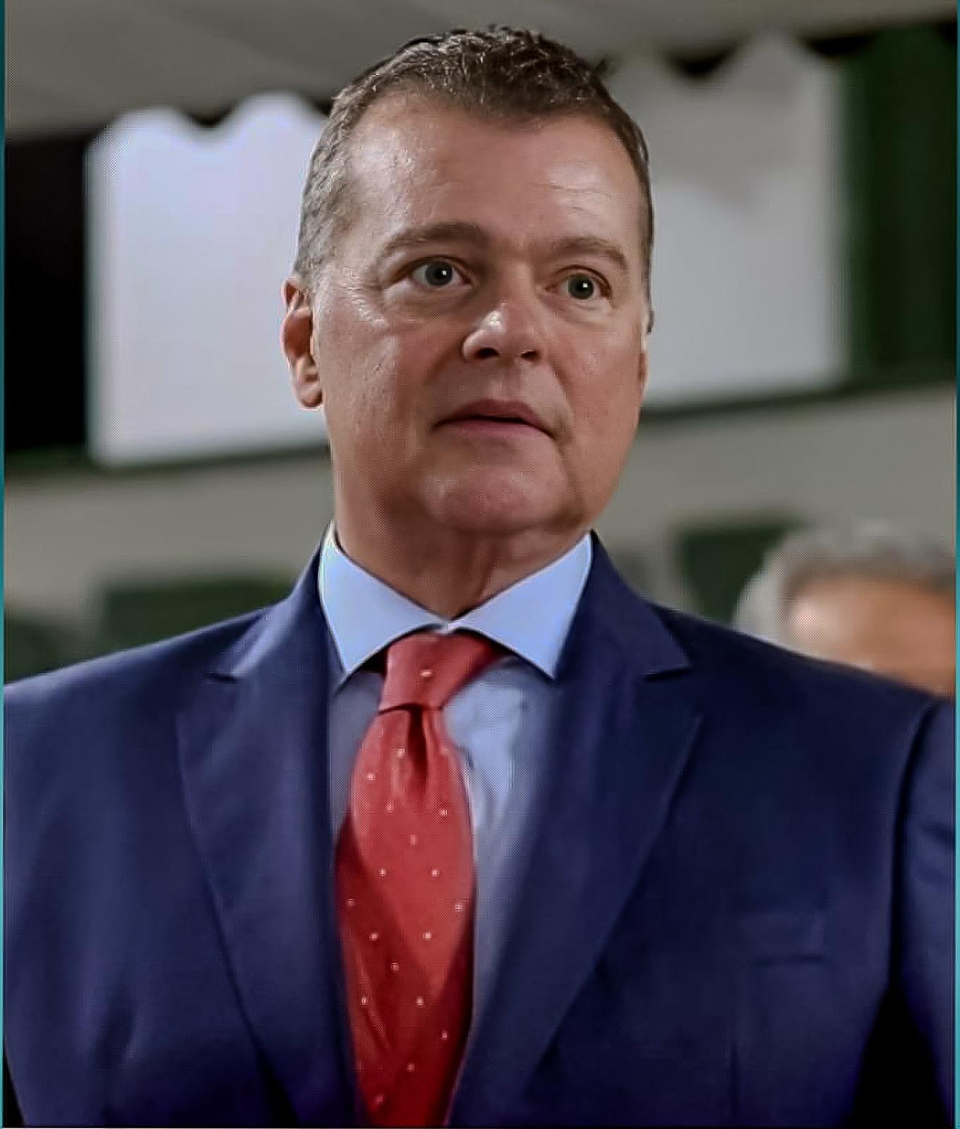 Isan Anijar recebe premiação "Empresário do Ano" da Associação Comercial do Pará